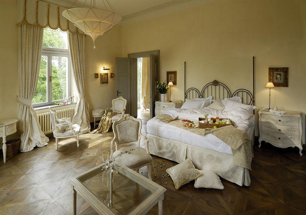 Chateau Mcely Bilik gambar