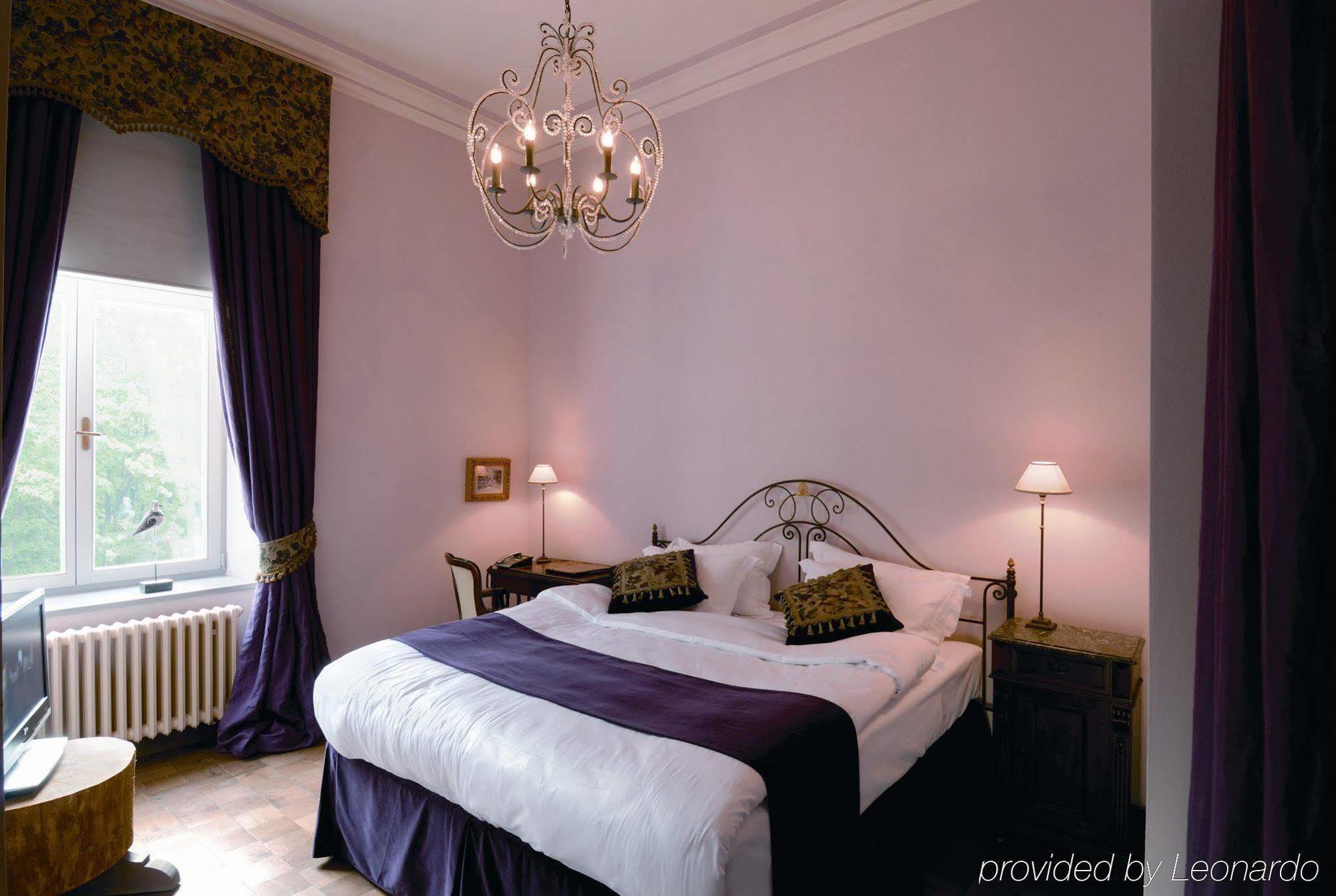 Chateau Mcely Bilik gambar